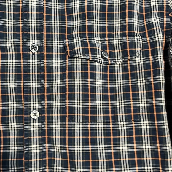 GAP blue plaid button-up shirt with pocket. - Picture 3 of 5